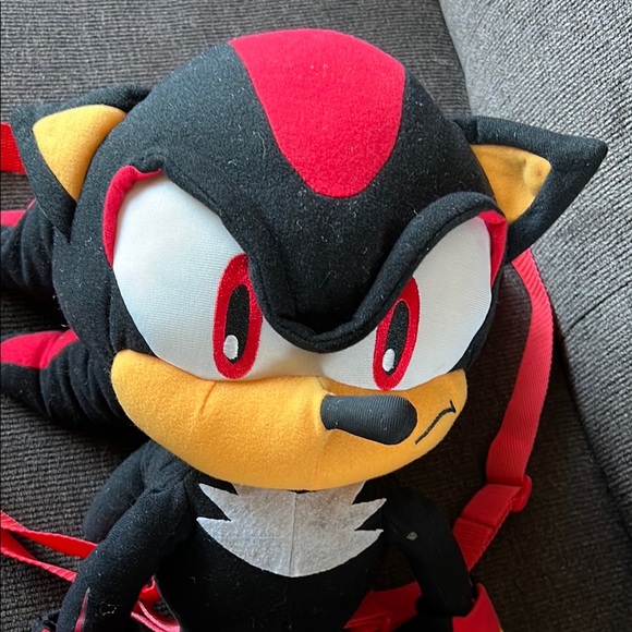 Sonic the Hedgehog Plush Backpack 22” - Picture 4 of 6